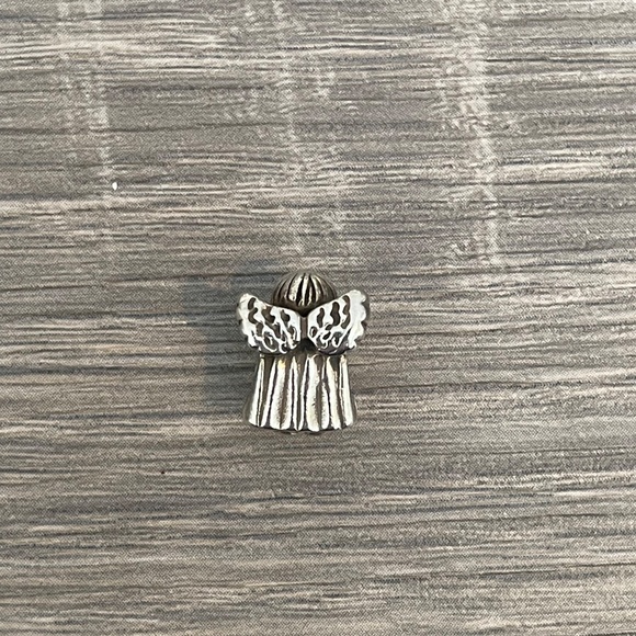 Authentic Pandora Retired Angel Charm - Picture 2 of 4